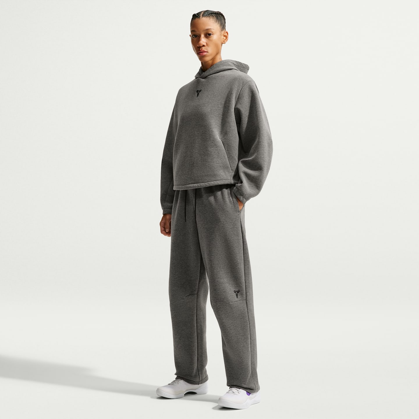 Женские баскетбольные брюки Nike Kobe Dri-FIT, цвет: Чёрный меланжевый / Чёрный — фото 1