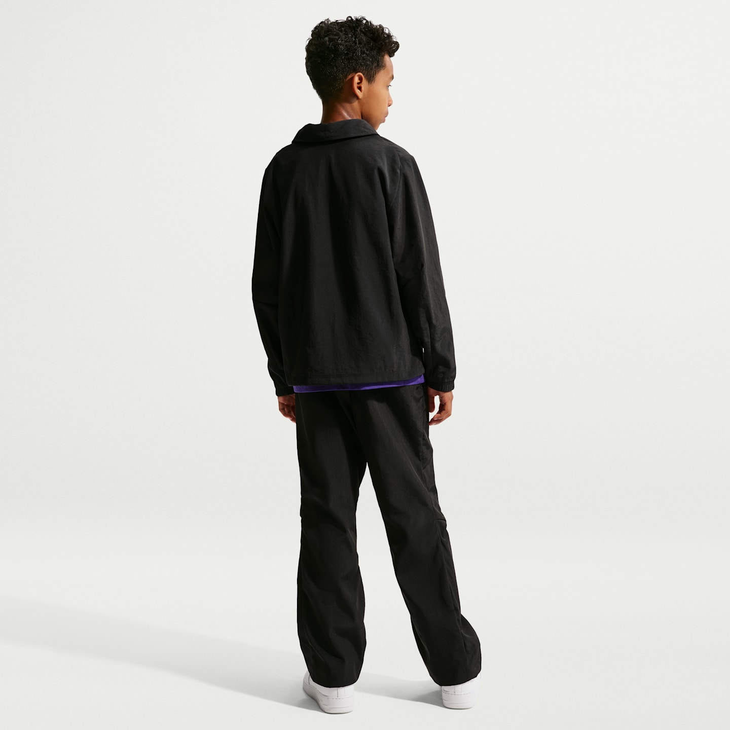 Детские футбольные брюки Nike FC Barcelona Away Kobe из тканой ткани, цвет: Чёрный — фото 6