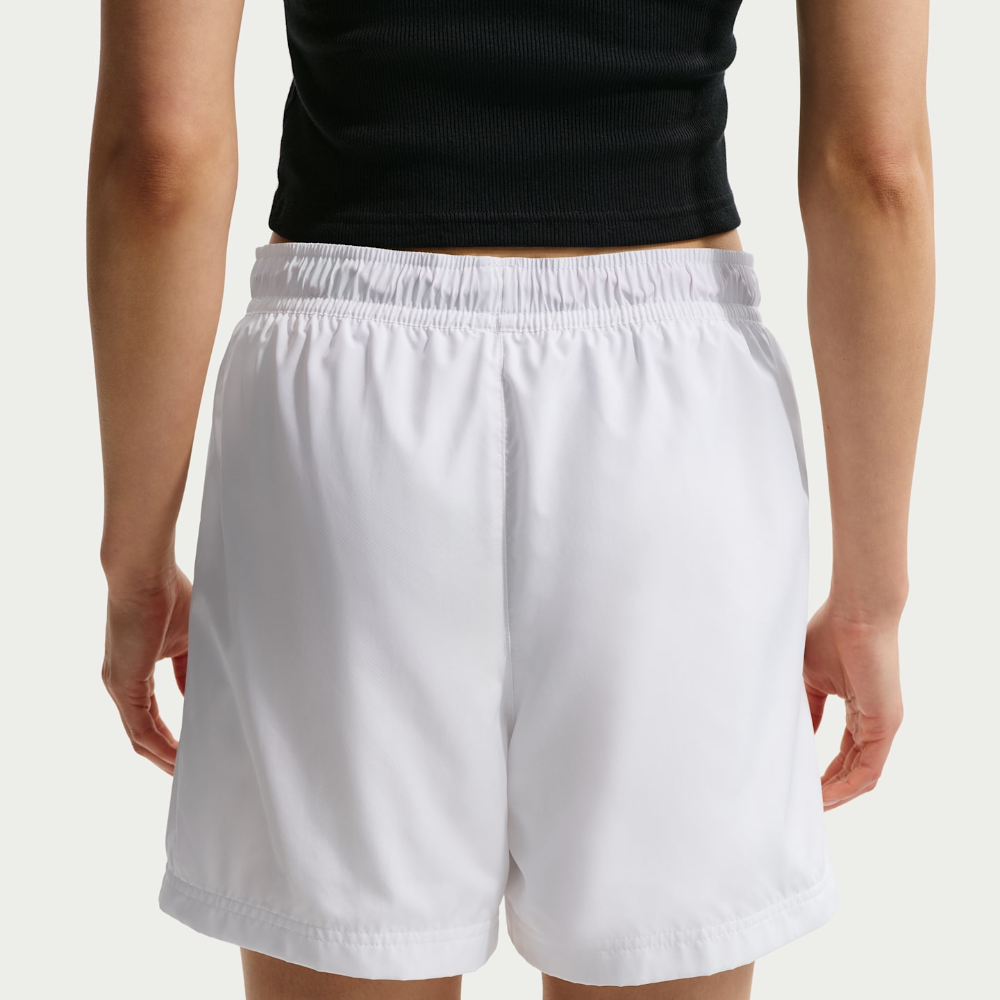 Женские шорты Nike Sportswear Essentials Mid-Rise Woven, цвет: Белый — фото 3