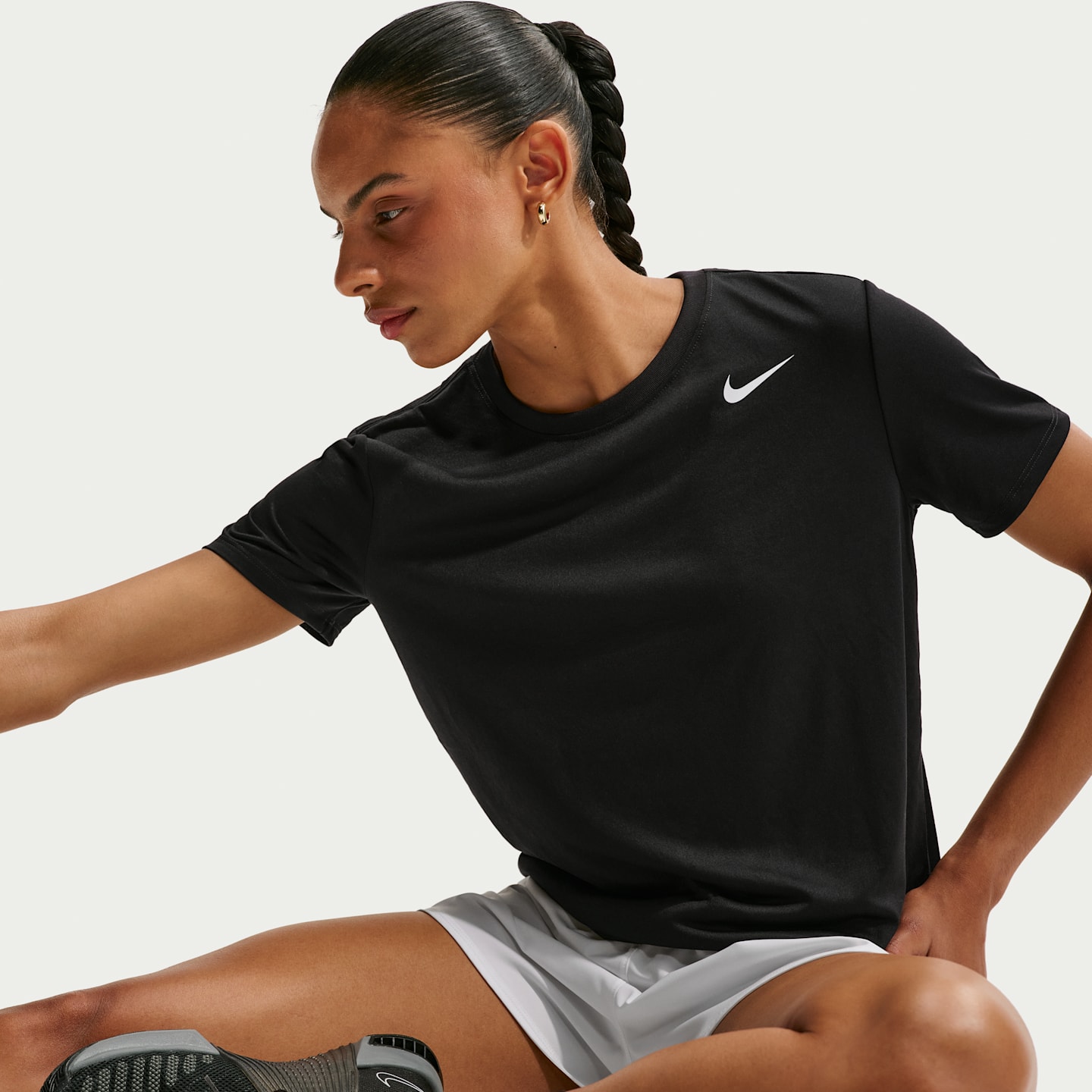 Женская футболка Nike Dri-FIT, цвет: Чёрный / Белый — фото 3