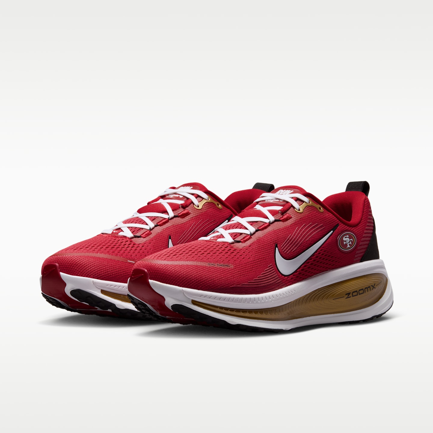 Мужские кроссовки Nike Vomero 18 (San Francisco 49ers) NFL Road Running, цвет: Красный / Золотой — фото 5