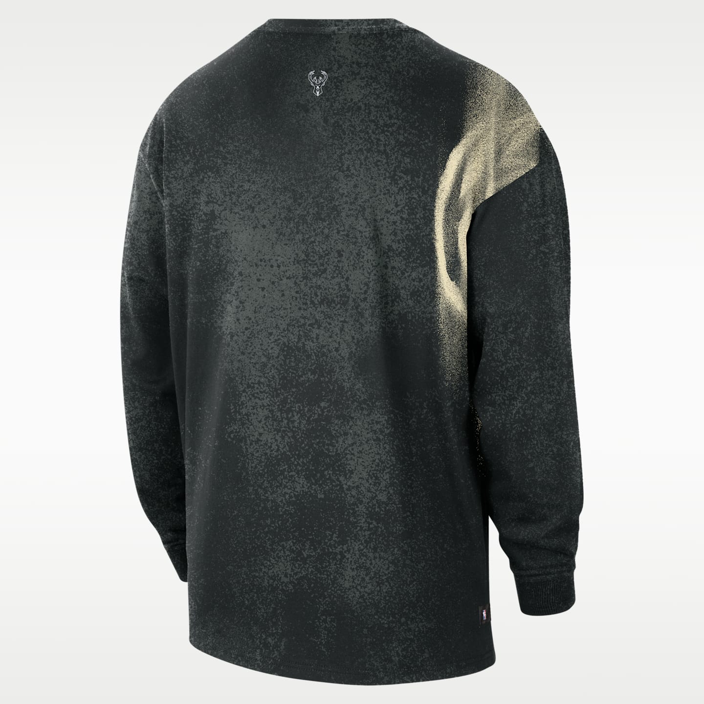 Мужская футболка Nike Milwaukee Bucks Essential Anthem Long-Sleeve Basketball, цвет: Ночной тёмно-зелёный — фото 2