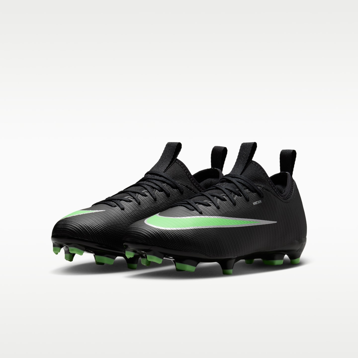 Детские кроссовки Nike Jr. Mercurial Vapor 17 Academy Big Kids' Turf Low-Top Soccer, цвет: Чёрный / Зелёный — фото 5