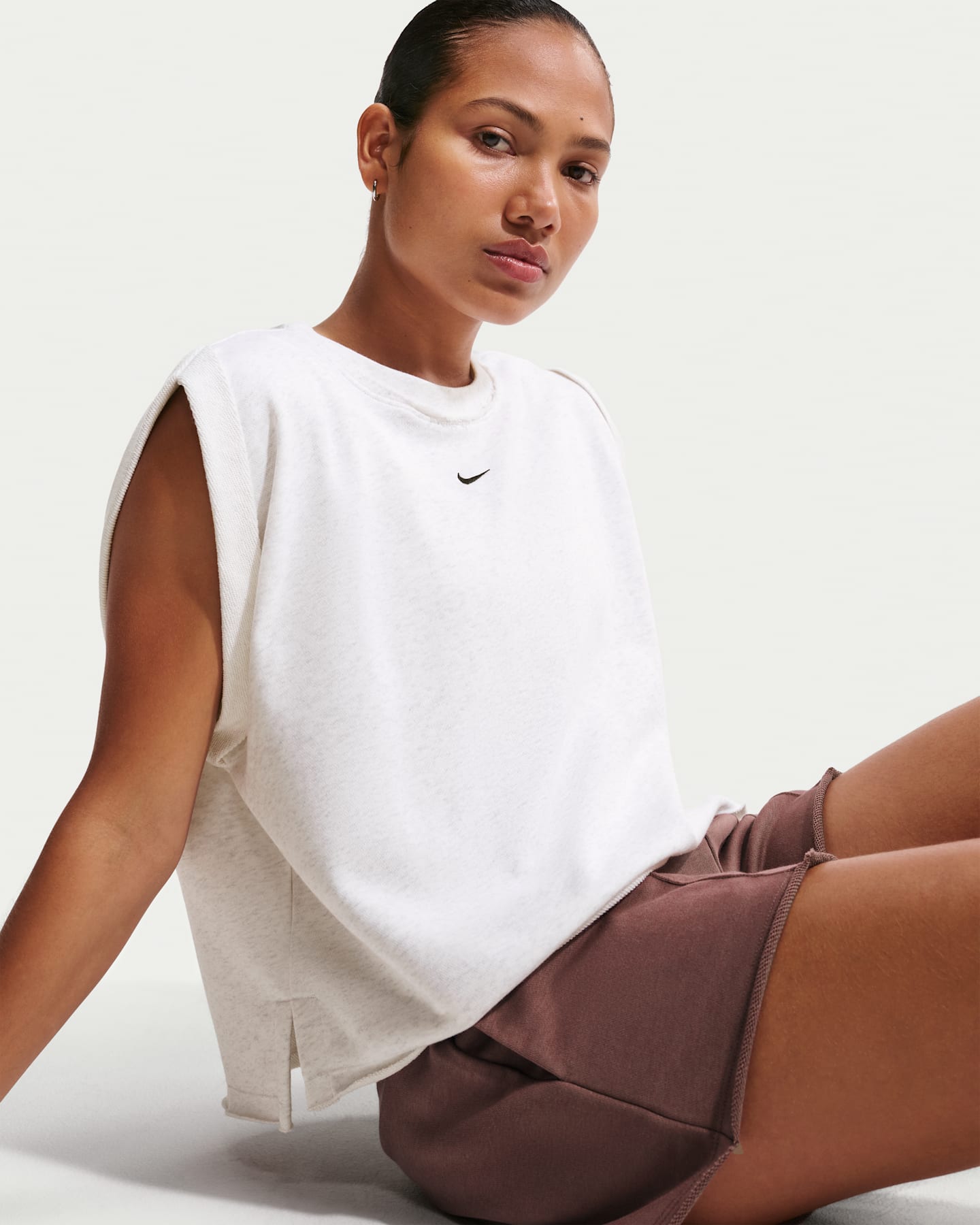 Женская майка Nike Sportswear Chill Terry оверсайз, цвет: Берёзовый меланжевый / Чёрный — фото 6