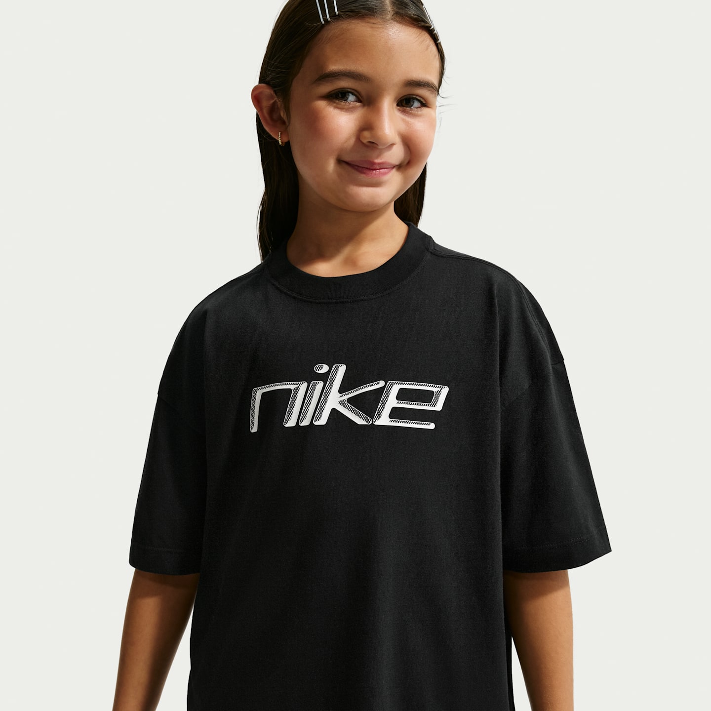 Футболка Nike Sportswear Oversized для девочек, цвет: Чёрный / Серебряный — фото 1