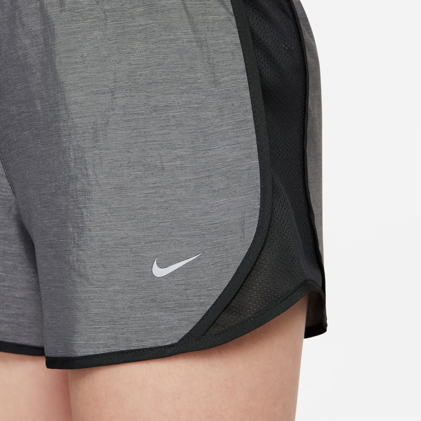 Шорты Nike Tempo Dri-FIT Running Shorts для девочек, цвет: Чёрный меланжевый / Меланжевый — фото 5