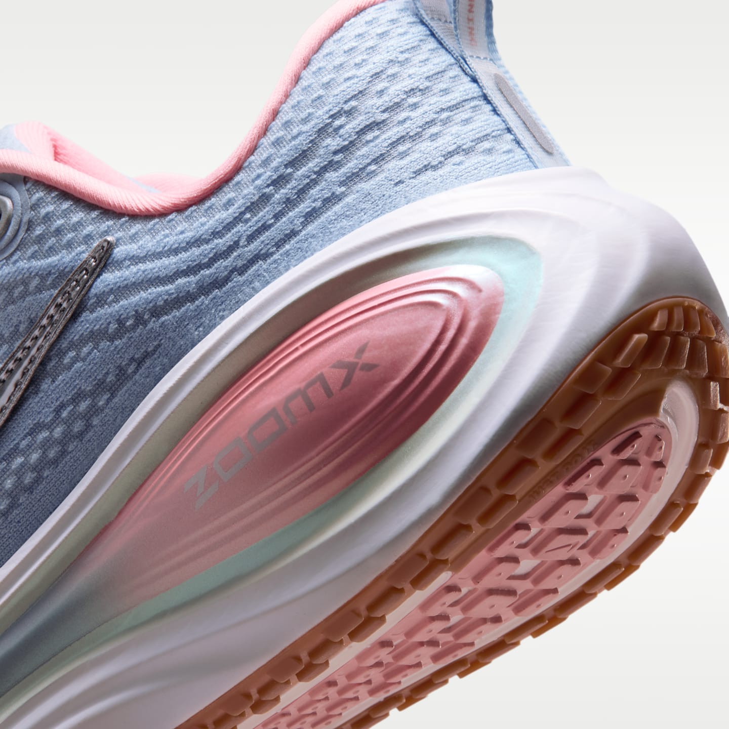 Женские кроссовки Nike Vomero Plus Road Running, цвет: Синий / Выбеленный коралловый — фото 8