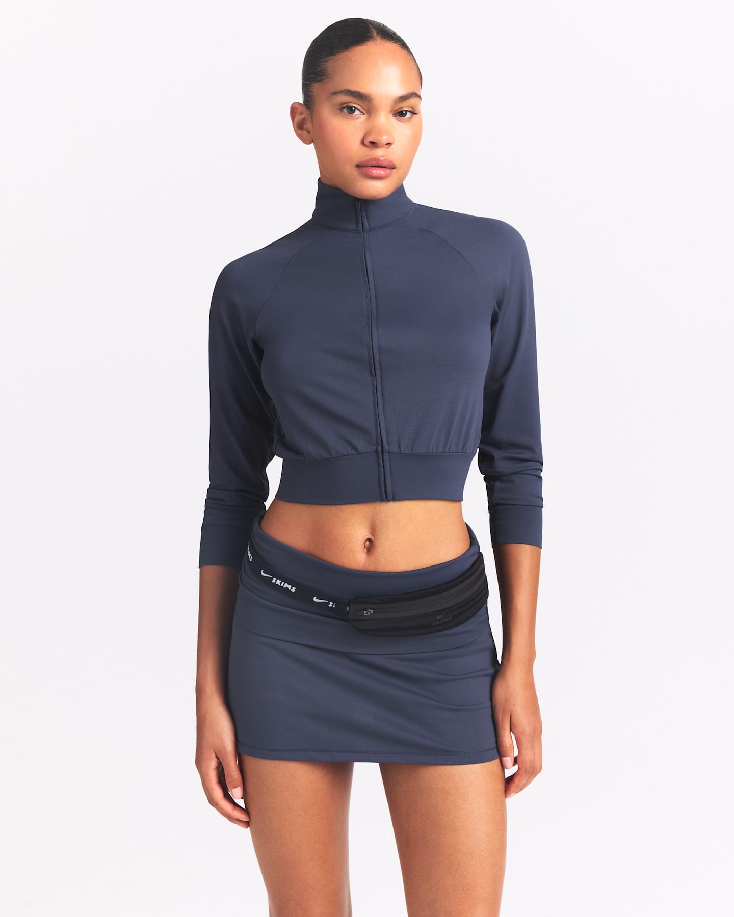 Женская спортивная куртка NikeSKIMS Airy, цвет: Глубокий королевский синий — фото 9