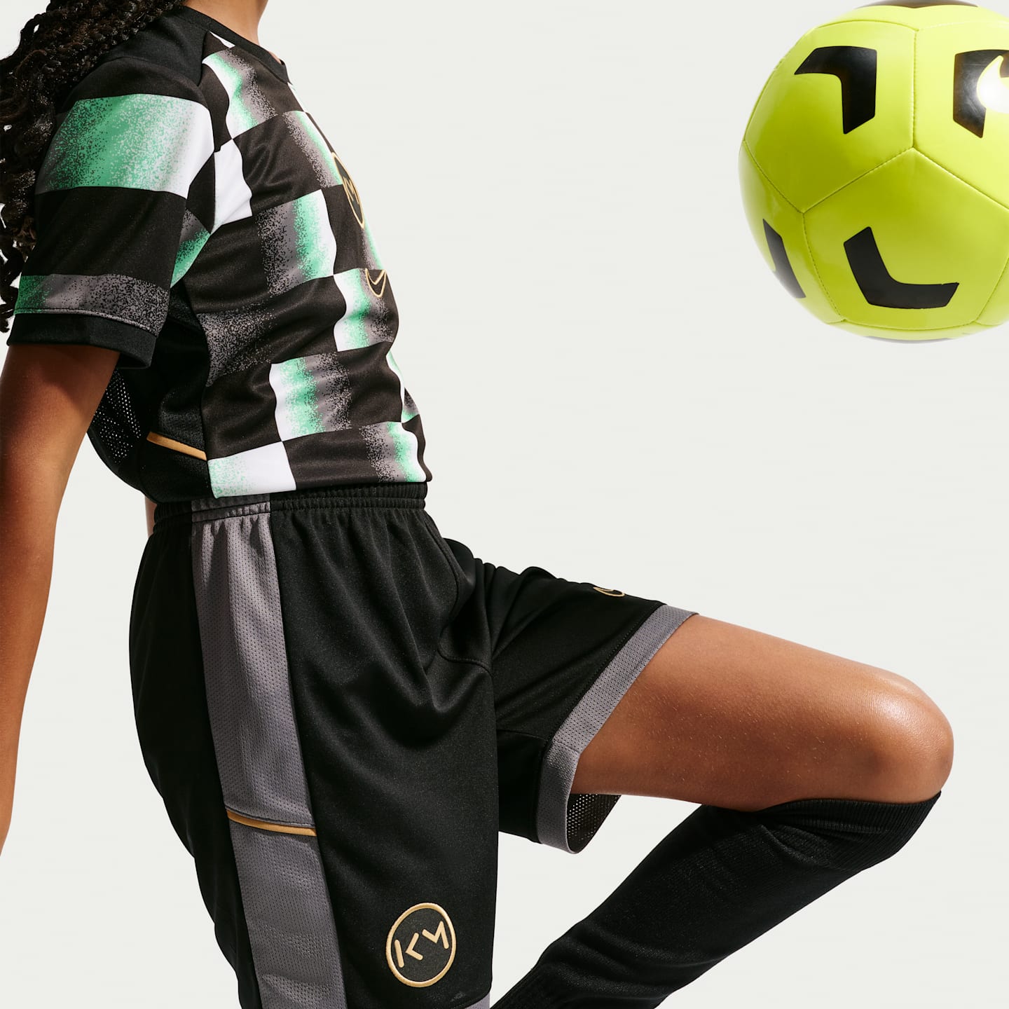 Детские футбольные шорты Nike Kylian Mbappé Academy Dri-FIT, цвет: Чёрный / Дымчатый серый — фото 5
