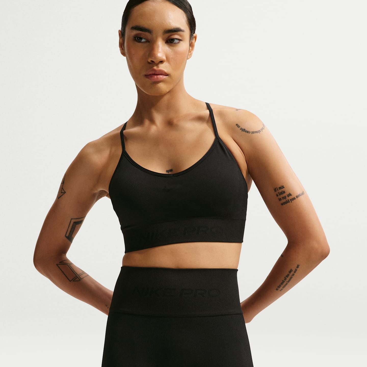Женские шорты Nike Pro Seamless Dri-FIT High-Waisted 5" Biker, цвет: Чёрный — фото 2