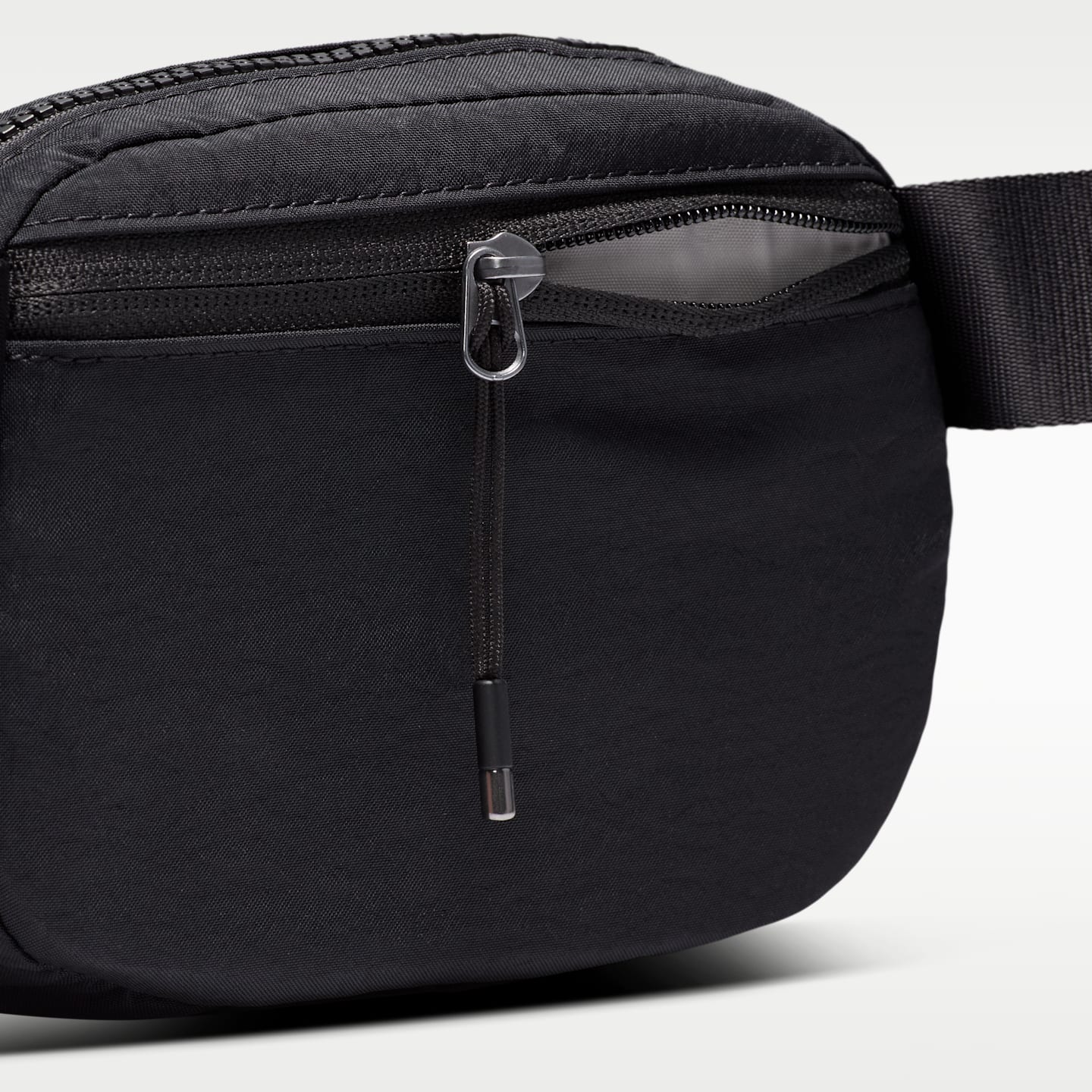 Женская сумка Nike Aura Crossbody (2L), цвет: Чёрный / Графитовый — фото 7