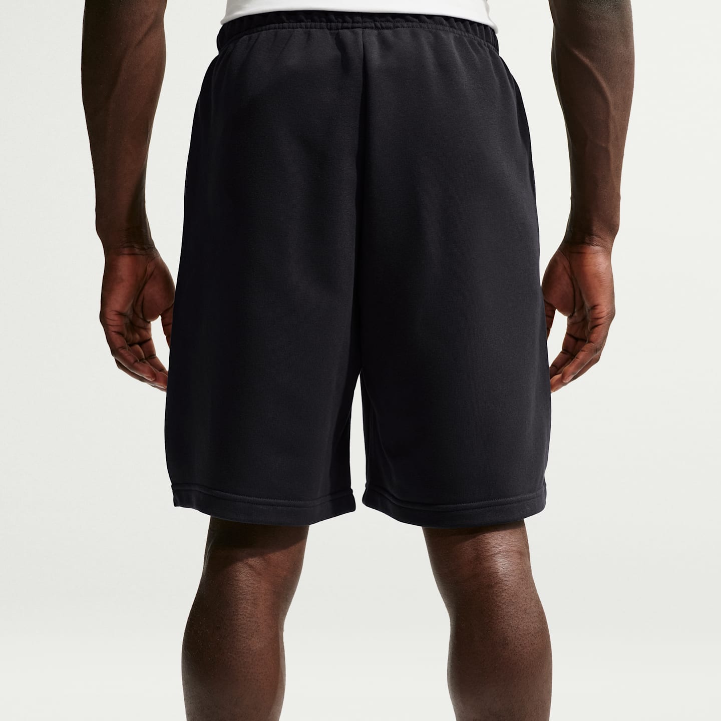 Мужские шорты Nike Standard Issue Dri-FIT French Terry Fleece 8" Basketball, цвет: Чёрный / Бледная слоновая кость — фото 3