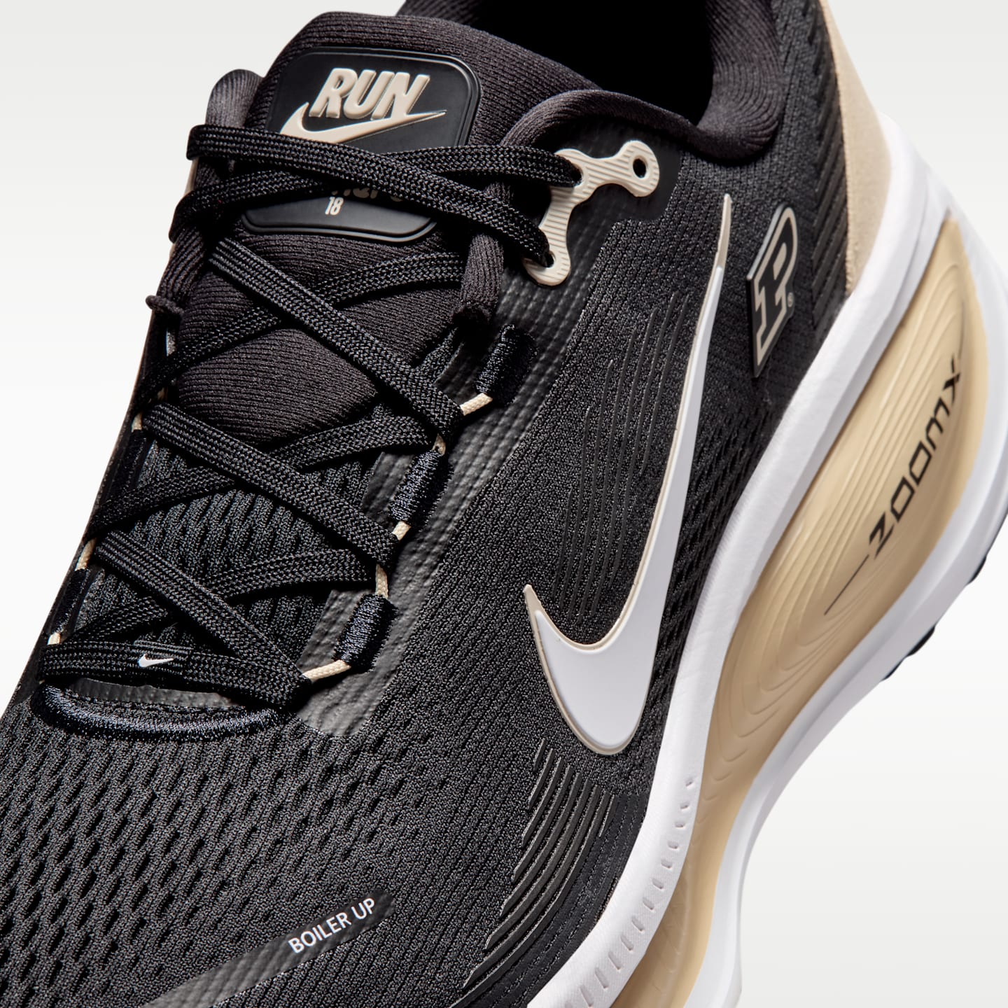 Мужские кроссовки Nike College Vomero 18 (Purdue) Road Running, цвет: Чёрный / Золотой — фото 7