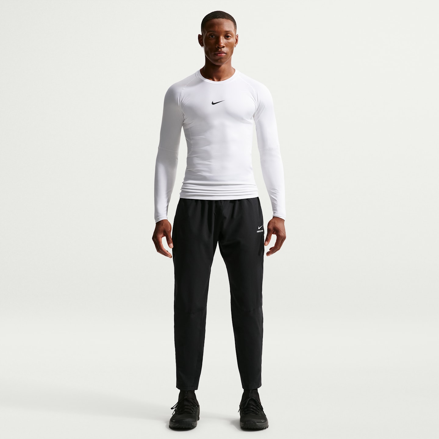 Мужские тренировочные брюки Nike Pro Dri-FIT, цвет: Чёрный / Белый — фото 1