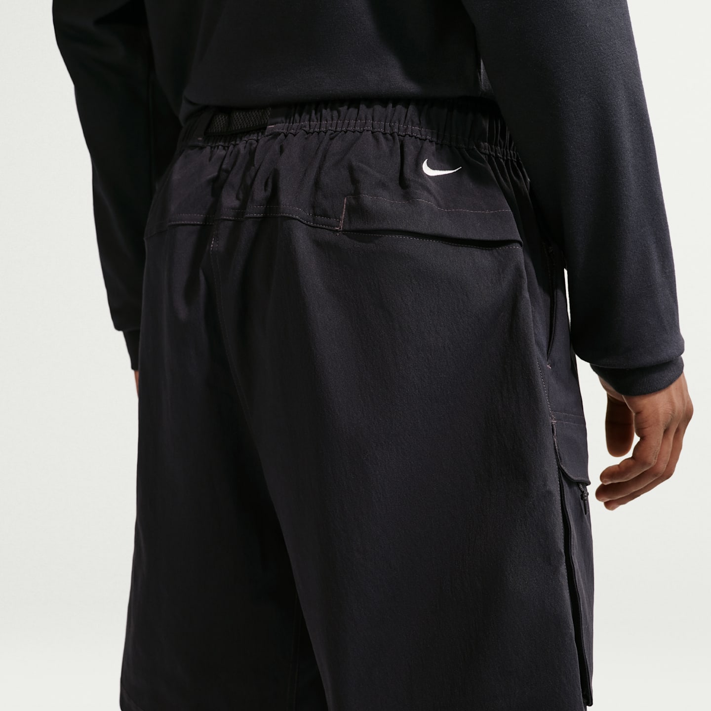 Мужские шорты-карго Nike ACG Smith Summit, цвет: Чёрный / Антрацитовый — фото 3