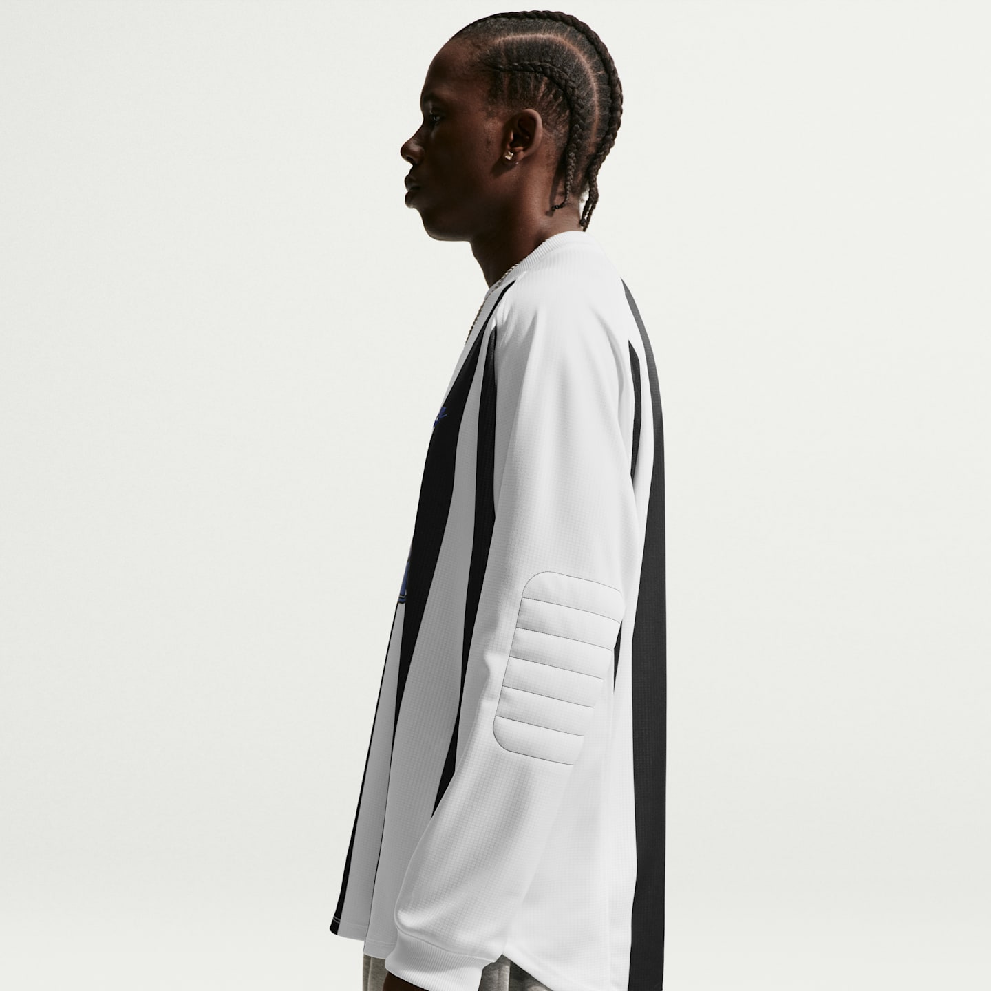 Мужской топ Nike Sportswear Club Goalie Top, цвет: Чёрный / Белый — фото 2