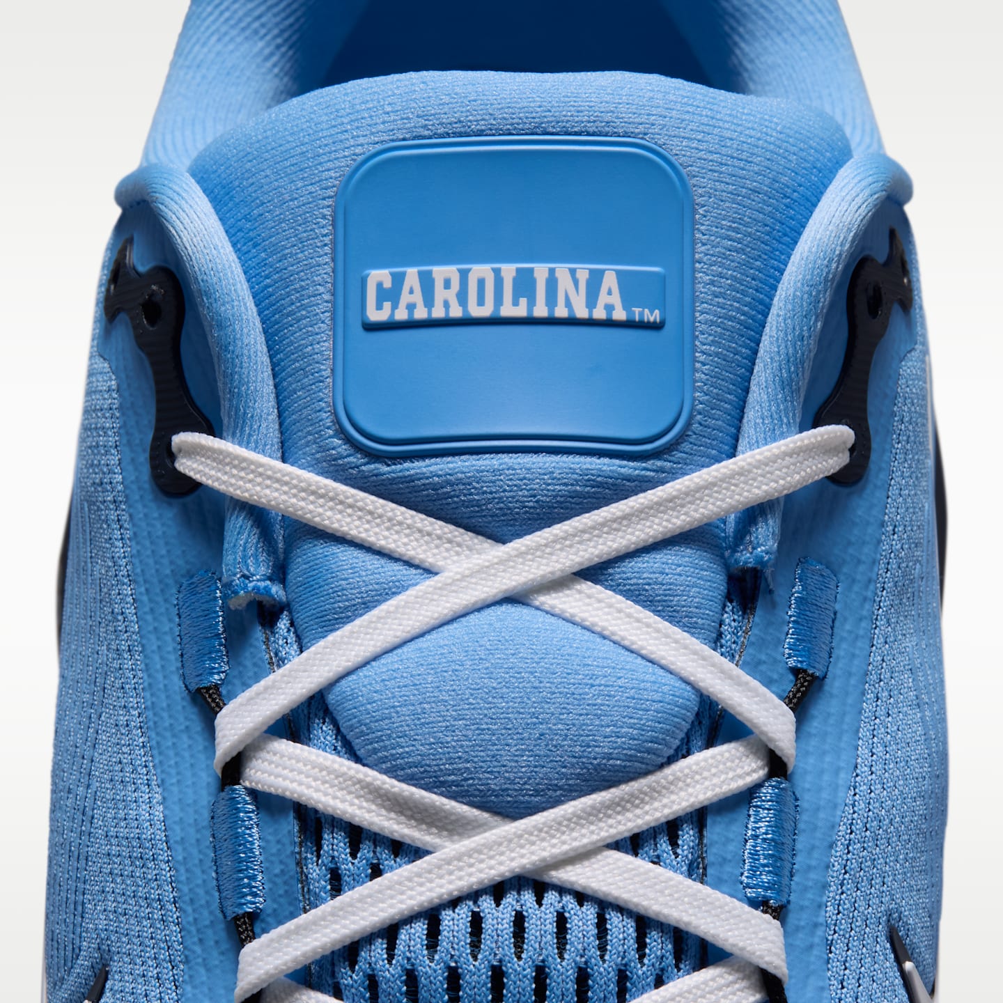 Мужские кроссовки Nike College Vomero 18 (North Carolina) Road Running, цвет: Синий / Тёмно-синий — фото 9