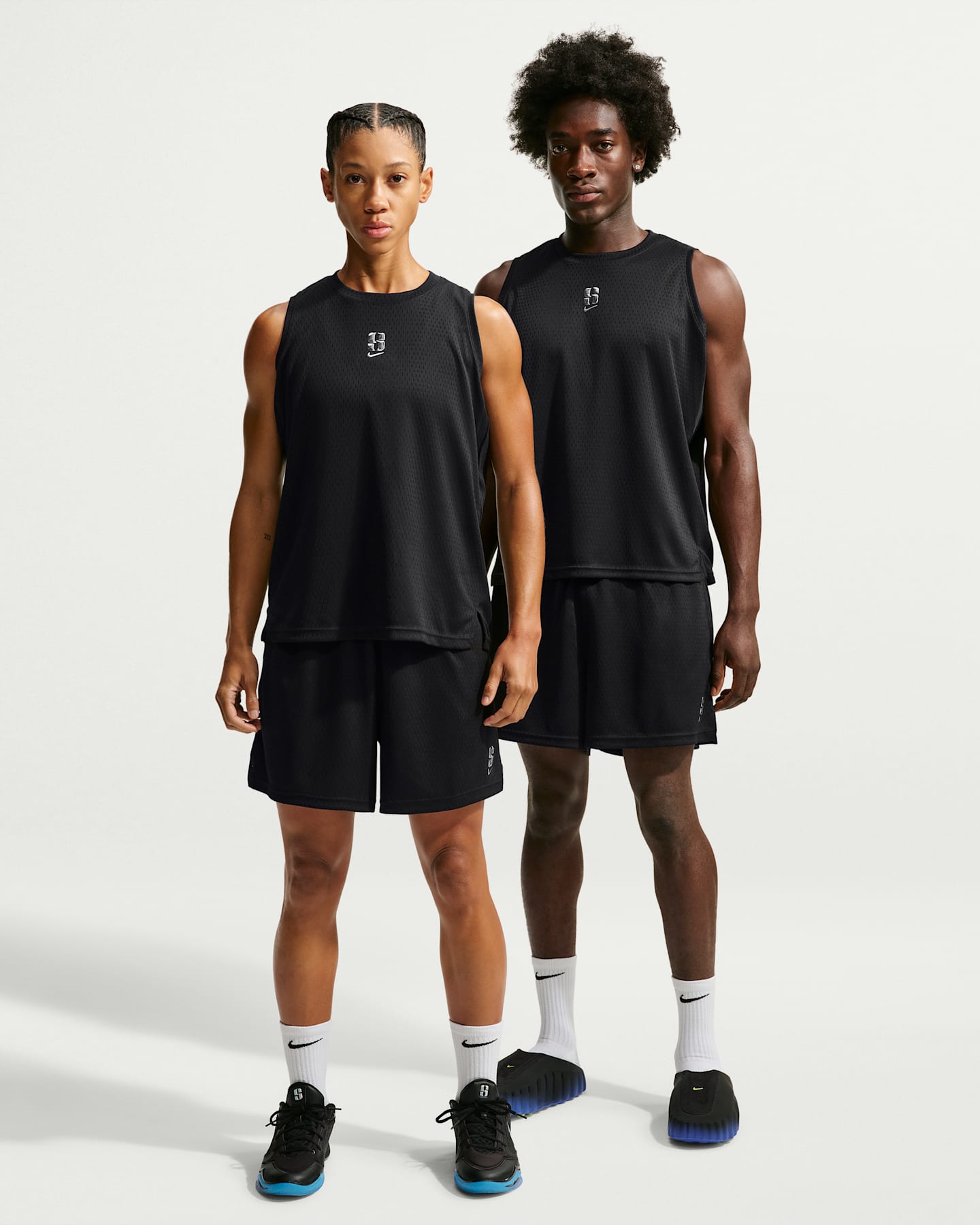 Баскетбольные шорты Nike Sabrina Aero-FIT, цвет: Чёрный / Ледяной серебряный — фото 13