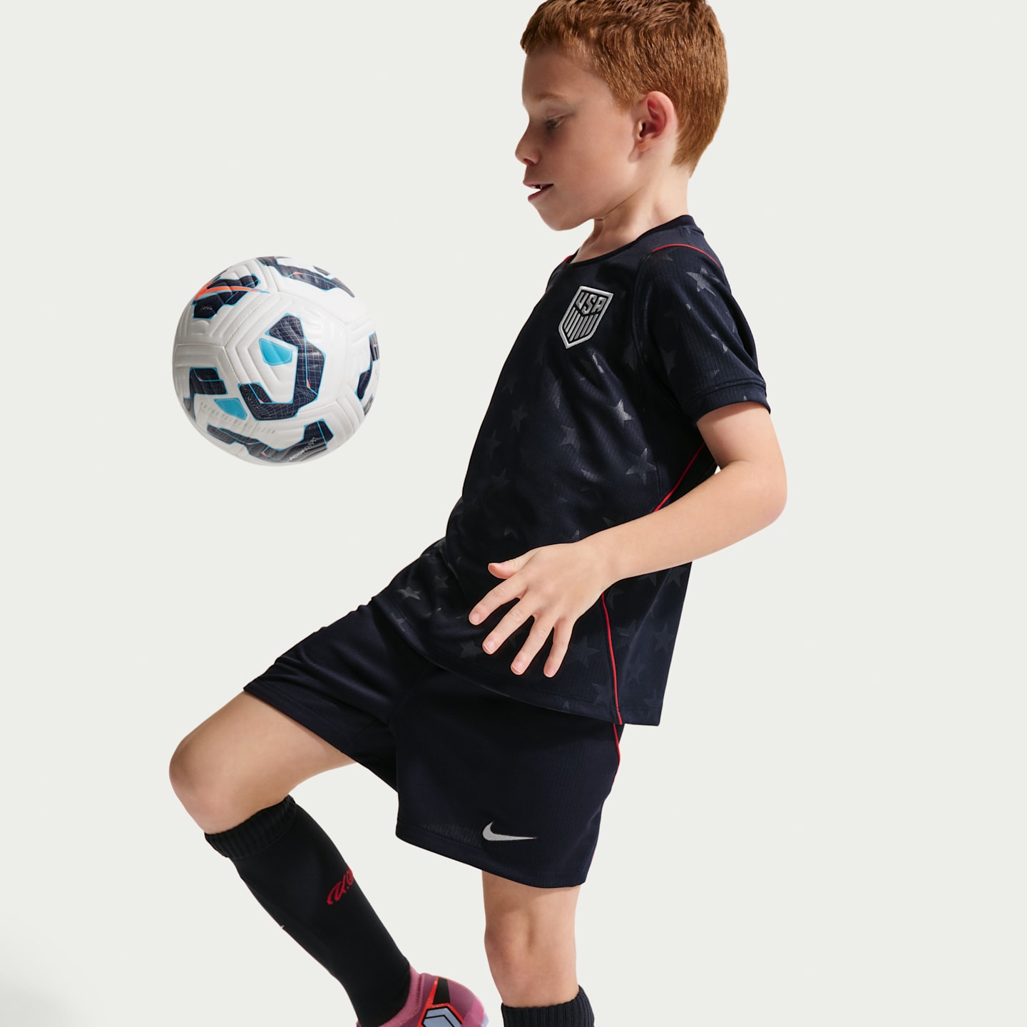 Детский футбольный комплект Nike Usmnt 2026 Stadium Away из 3 предметов, цвет: Обсидиановый / Красный — фото 7