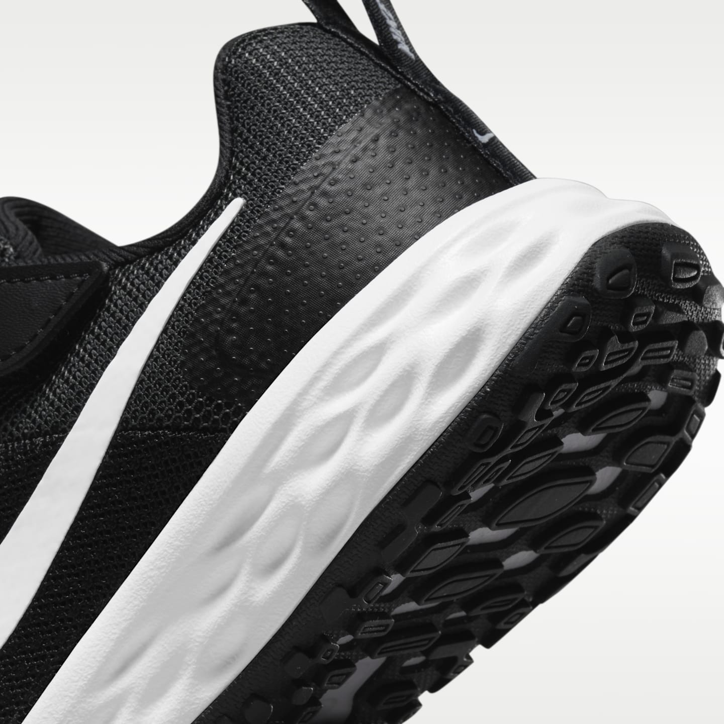 Детские кроссовки Nike Revolution 6 Shoes, цвет: Чёрный / Серый — фото 8