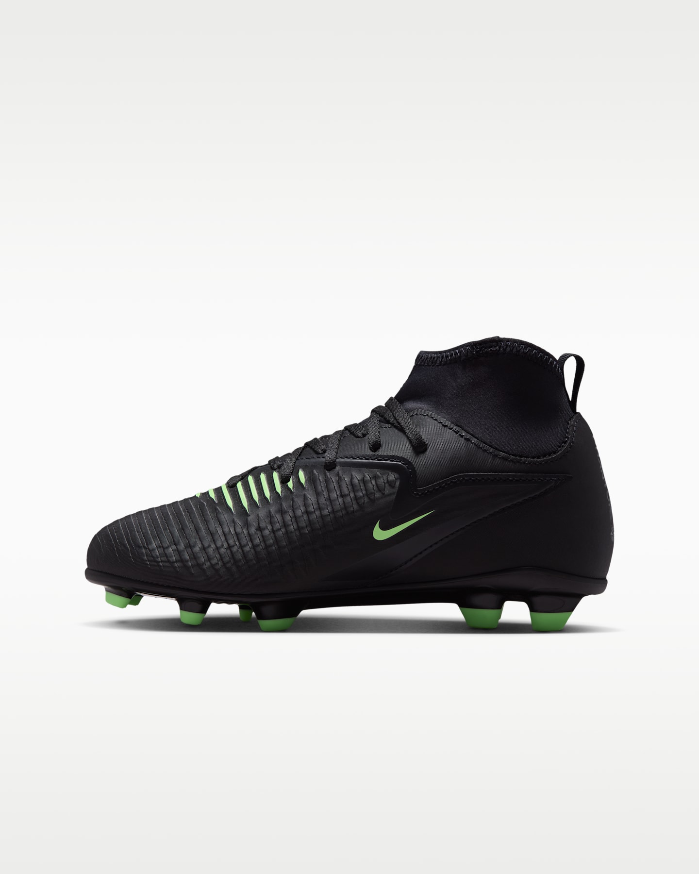 Детские бутсы Nike Jr. Phantom 6 High Club Multi-Ground Soccer Cleats, цвет: Чёрный / Зелёный — фото 10