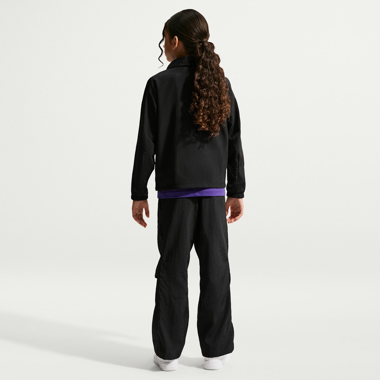 Детские футбольные брюки Nike FC Barcelona Away Kobe из тканой ткани, цвет: Чёрный — фото 7
