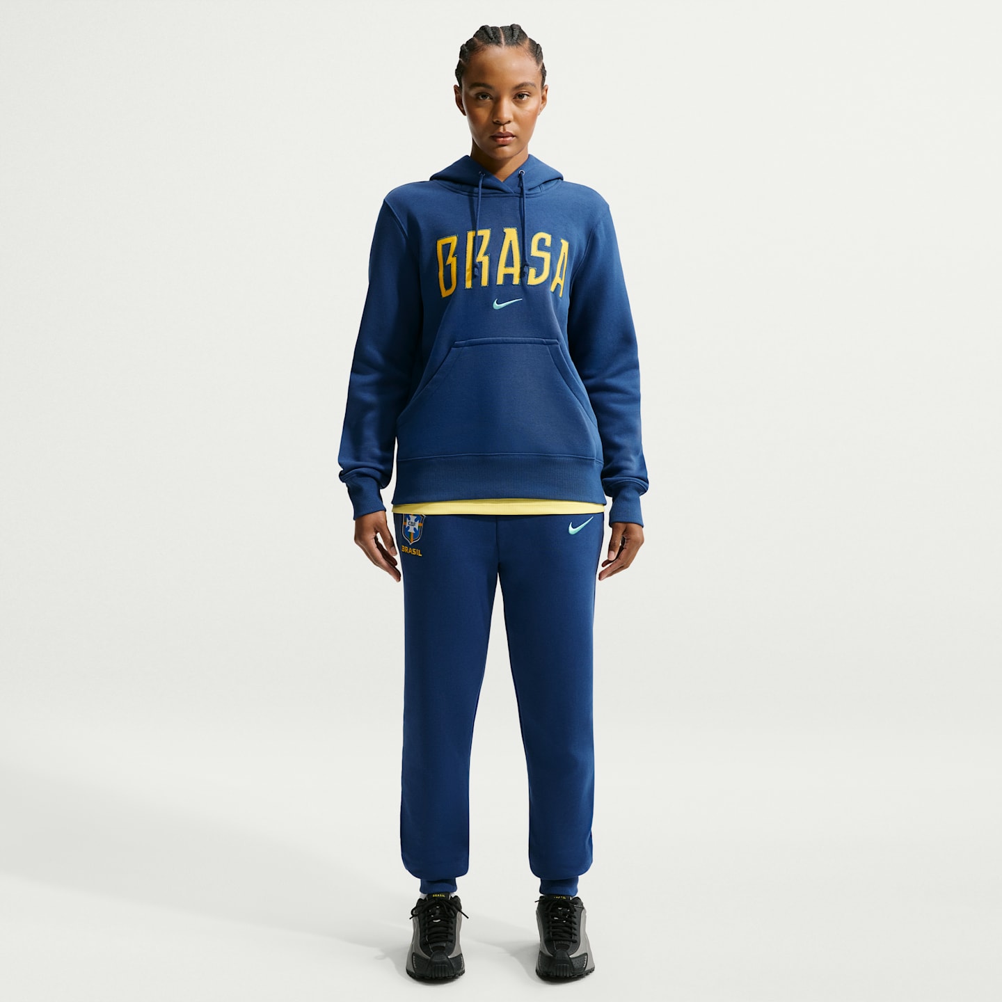 Женское футбольное флисовое худи Nike Brazil Phoenix, цвет: Синий — фото 4