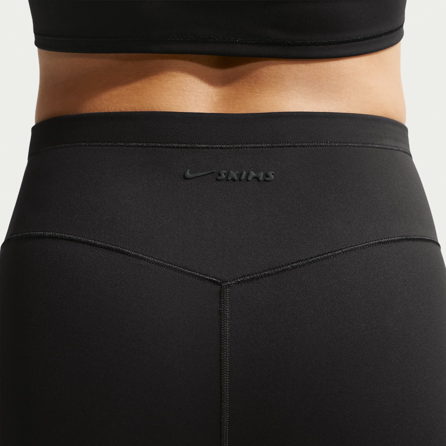 Женские легинсы NikeSKIMS Matte с высокой талией и стременами, цвет: Обсидиановый — фото 6