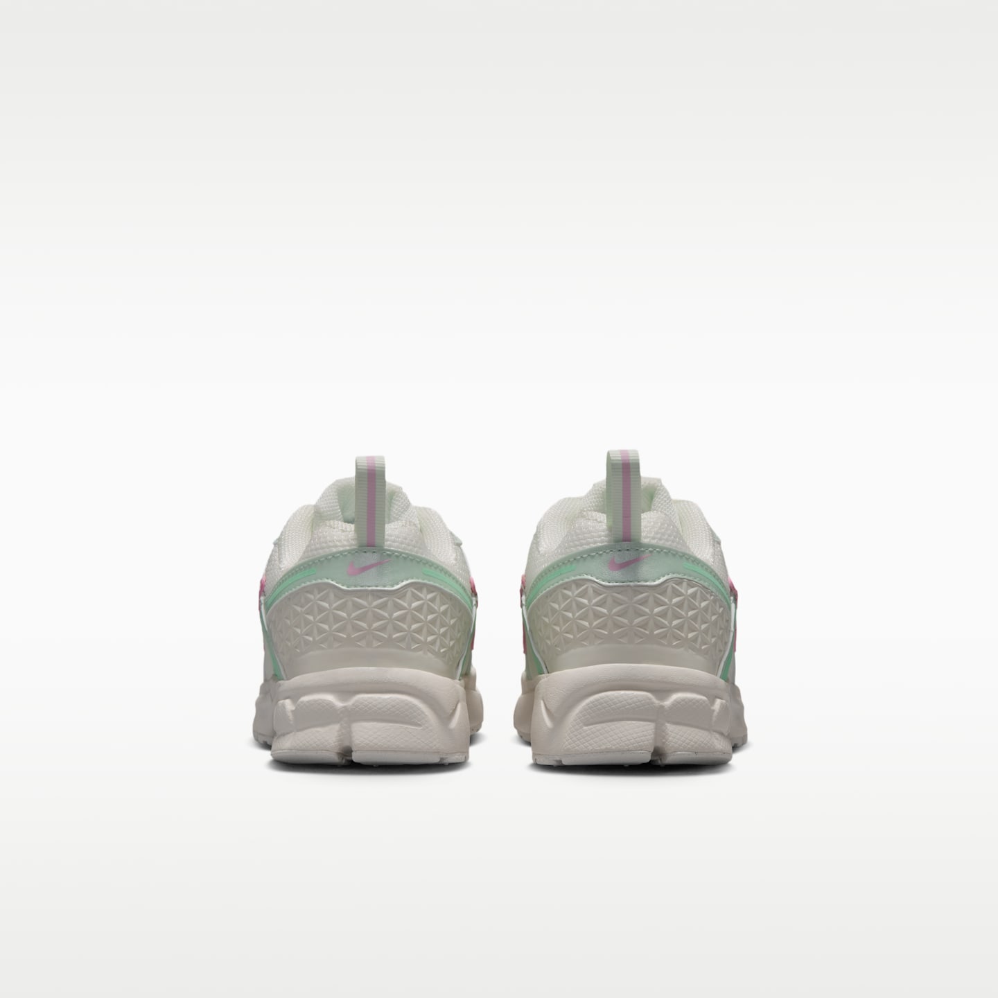 Детские кроссовки Nike Vomero 5 (Classic laces), цвет: Молочный / Розовый пенный — фото 6
