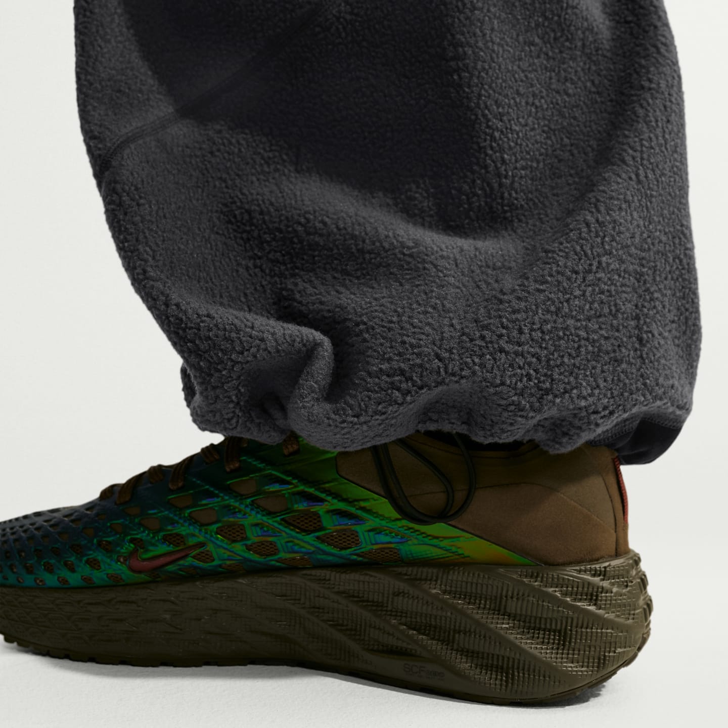 Мужские брюки Nike Tech Boreas Therma-FIT свободного кроя с открытым низом, цвет: Чёрный / Антрацитовый — фото 6