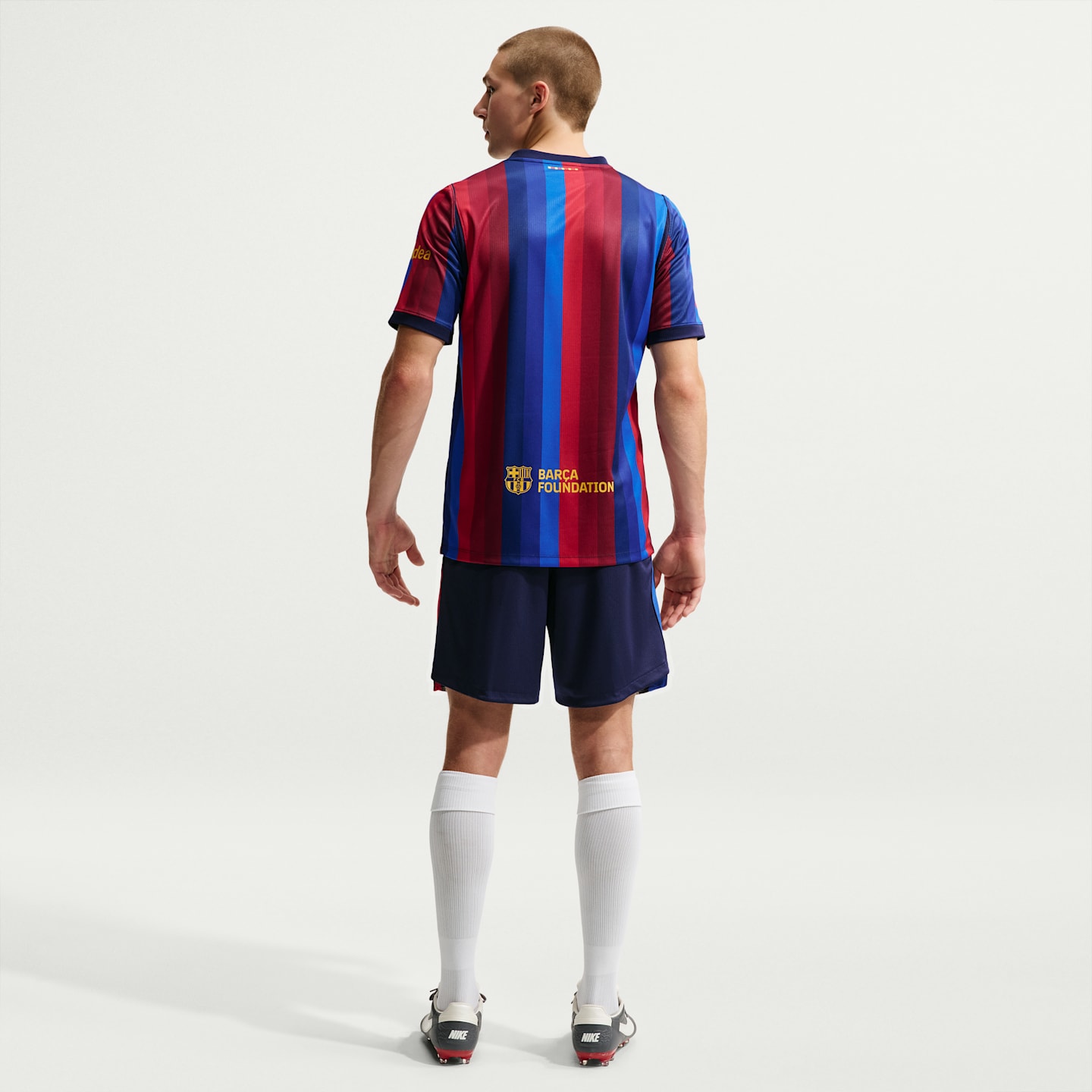 Мужские шорты Nike FC Barcelona 2026/27 Stadium Home Dri-FIT Soccer Replica, цвет: Синий / Красный — фото 5