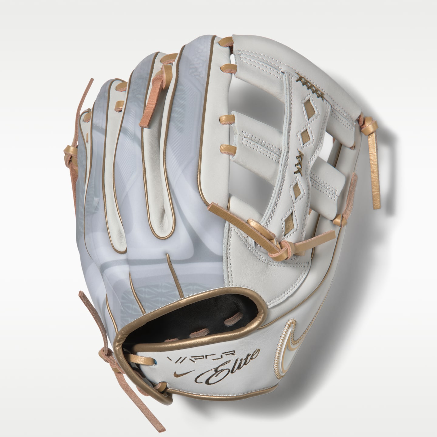 Женские перчатки Nike Vapor Elite Fastpitch Softball Infield (Right-Hand Throw), цвет: Белый / Металлик золотой