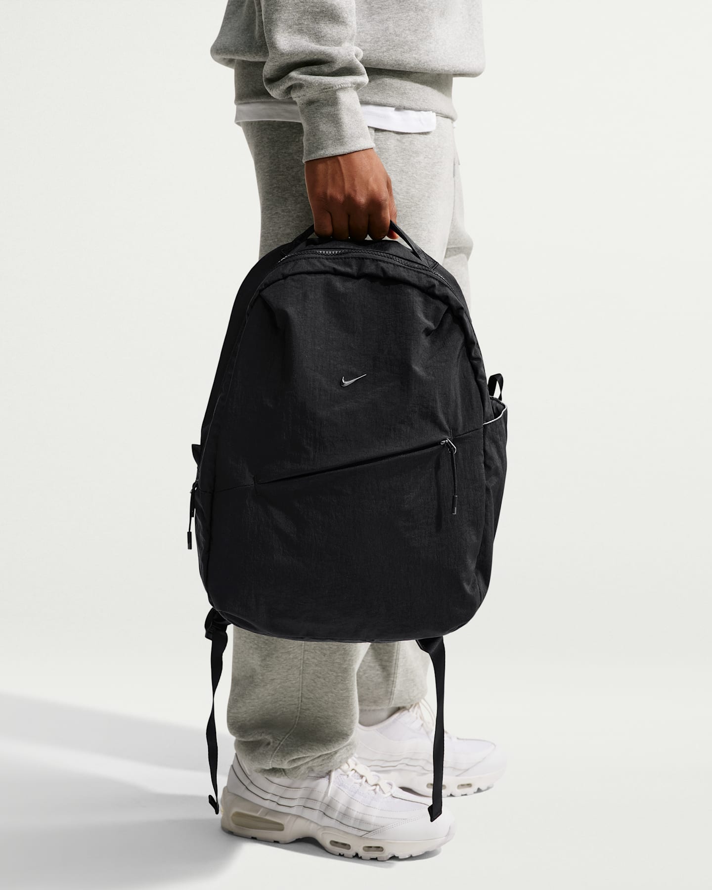 Рюкзак Nike Aura (24L), цвет: Чёрный / Графитовый — фото 10