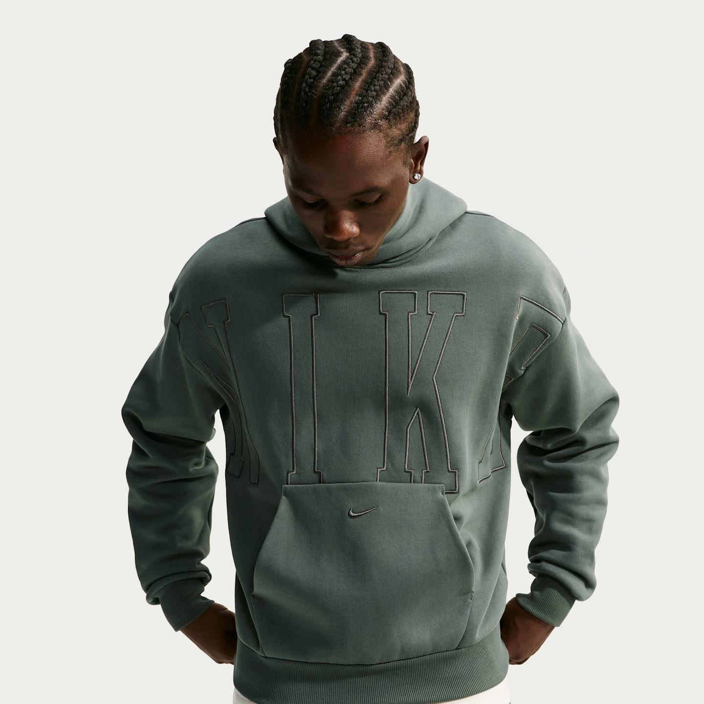 Мужское флисовое худи-пуловер Nike Solo свободного кроя, цвет: Камуфляжный зелёный