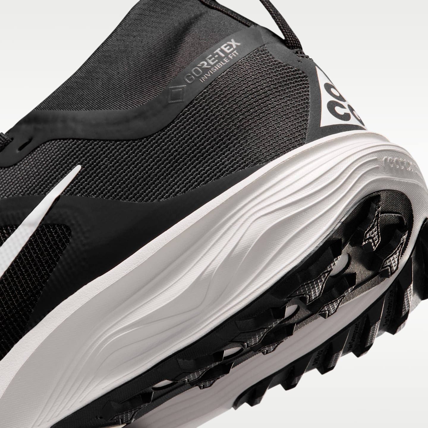 Женские кроссовки Nike ACG Pegasus Trail GORE-TEX Waterproof Trail Running, цвет: Чёрный / Коричневый — фото 8