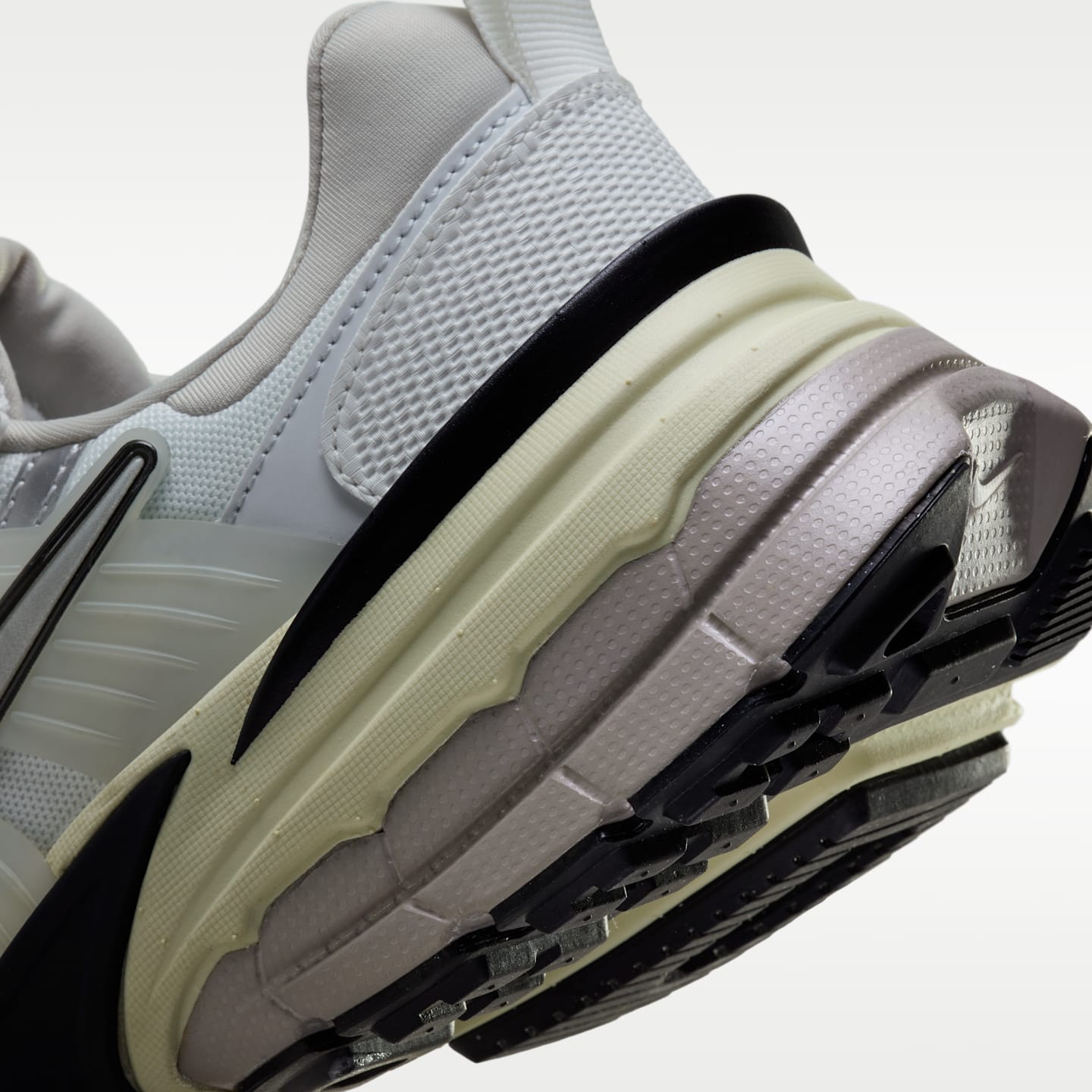 Мужские кроссовки Nike V2K Run, цвет: Снежный белый / Платиновый — фото 9