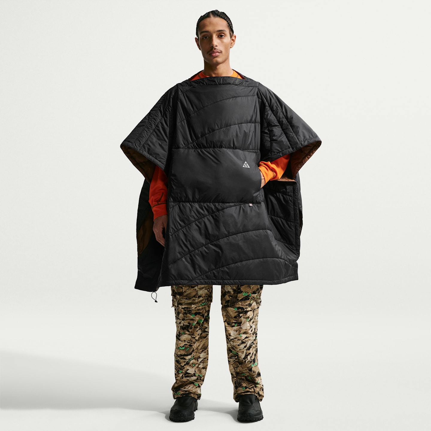 Трансформируемый плед для кемпинга Nike ACG Therma-FIT ADV, цвет: Чёрный / Коричневый — фото 1