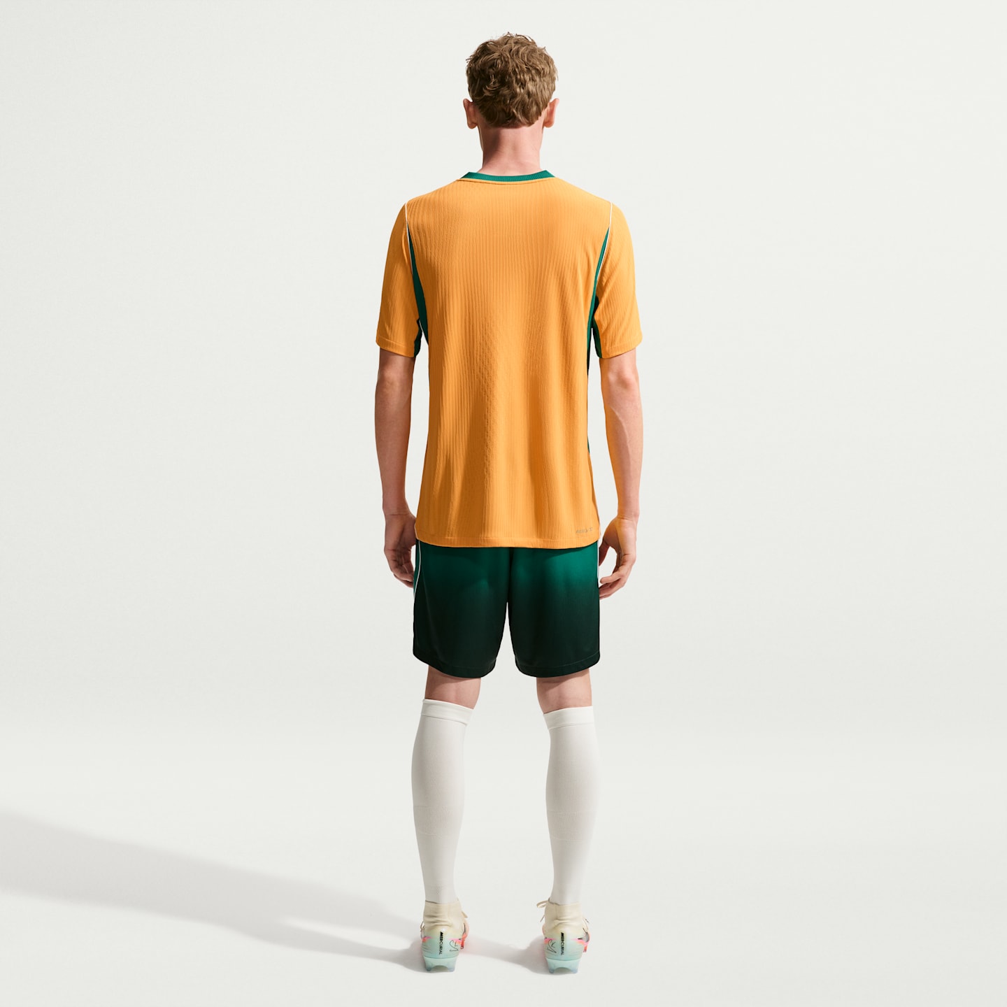 Мужское футбольное игровое джерси Nike Australia 2026 Match Home Aero-FIT, цвет: Золотой / Зелёный — фото 5