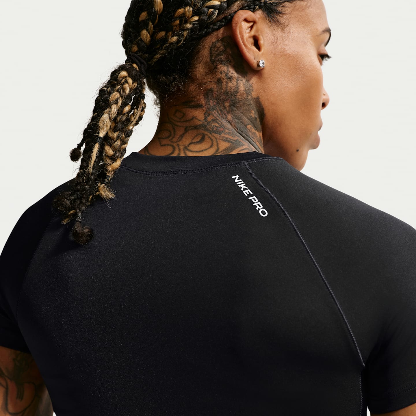 Женский топ Nike Pro Dri-FIT с коротким рукавом, цвет: Чёрный / Белый — фото 2