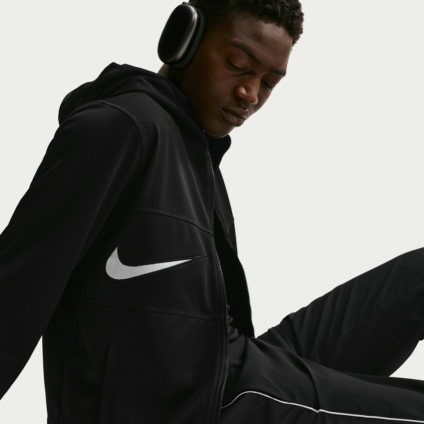 Мужское худи Nike Premier Soccer Full-Zip Knit, цвет: Чёрный / Белый — фото 3