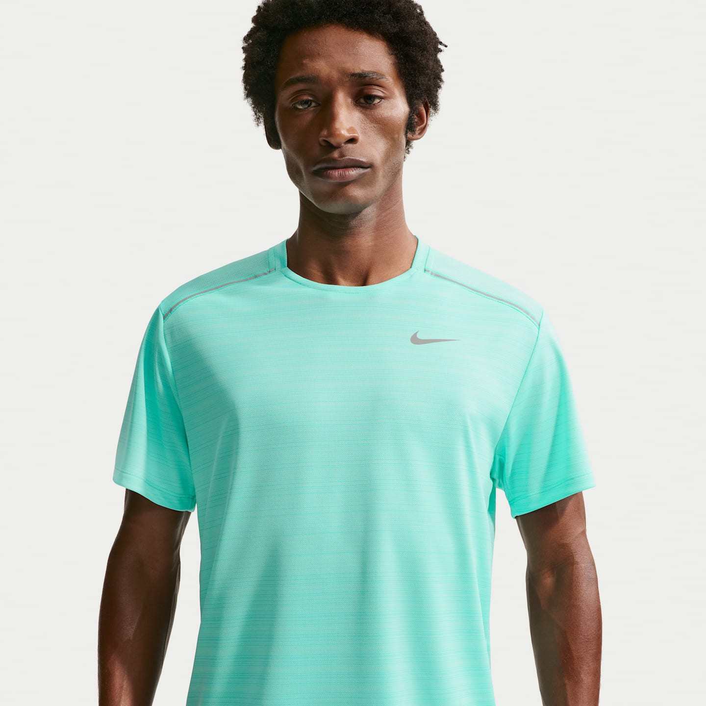 Мужская футболка Nike Miler Dri-FIT Short-Sleeve, цвет: Бирюзовый — фото 1