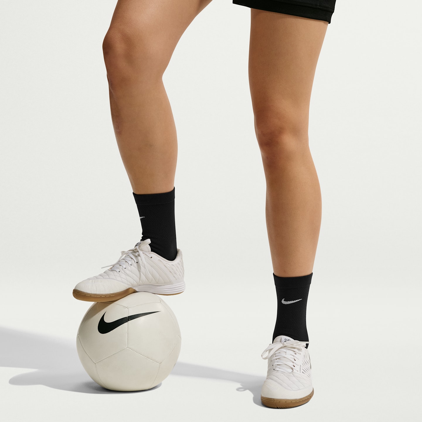 Футбольные гольфы Nike VaporFast до середины голени, 1 пара, цвет: Чёрный / Белый — фото 4