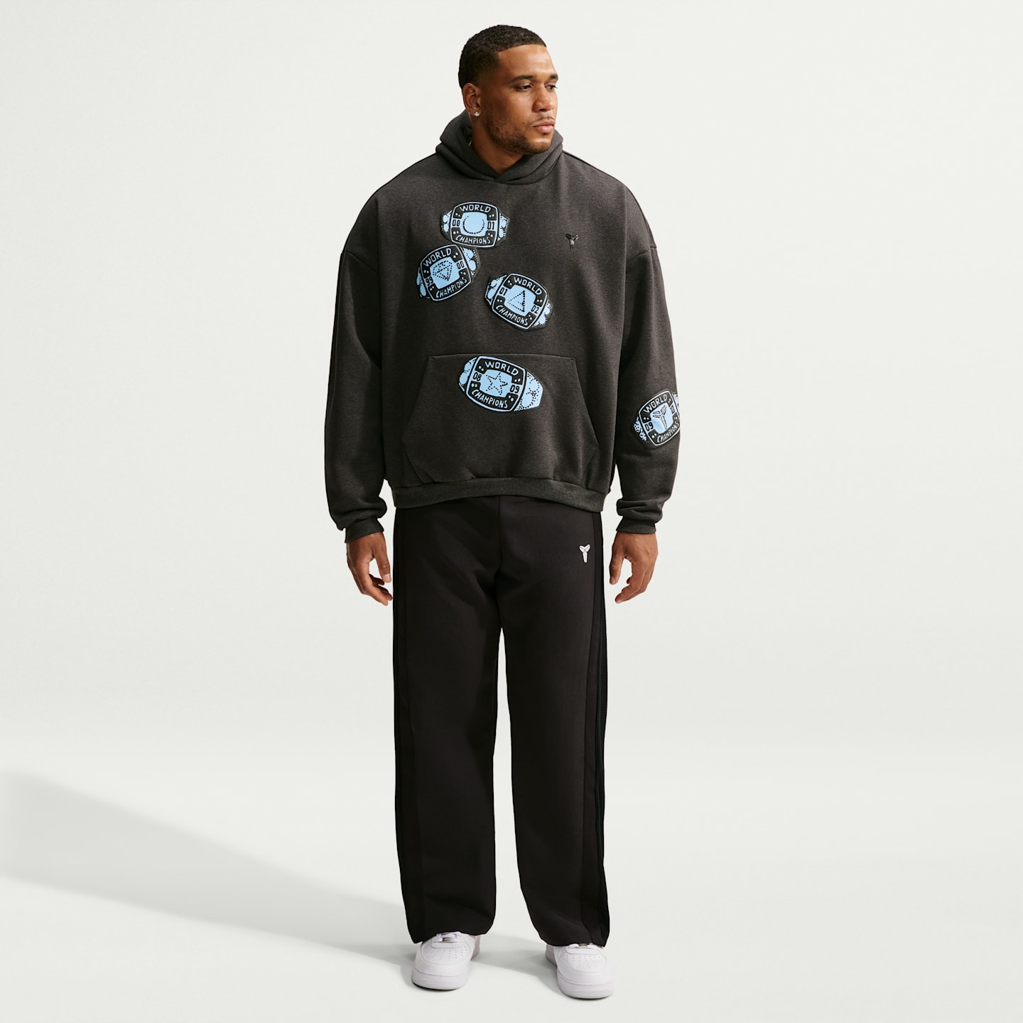 Мужское баскетбольное худи Nike Kobe Standard Issue Therma-FIT, цвет: Чёрный меланжевый / Чёрный — фото 9