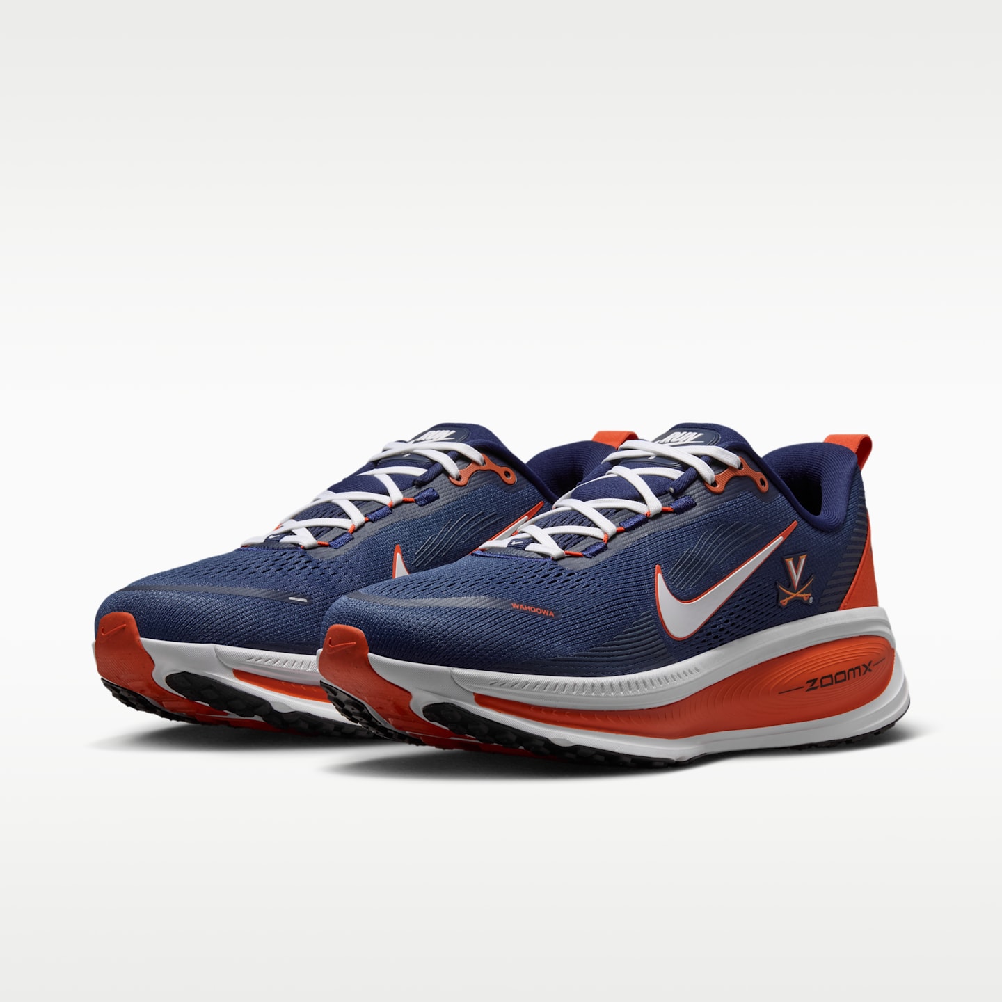 Мужские кроссовки Nike College Vomero 18 (Virginia) Road Running, цвет: Тёмно-синий / Оранжевый — фото 5