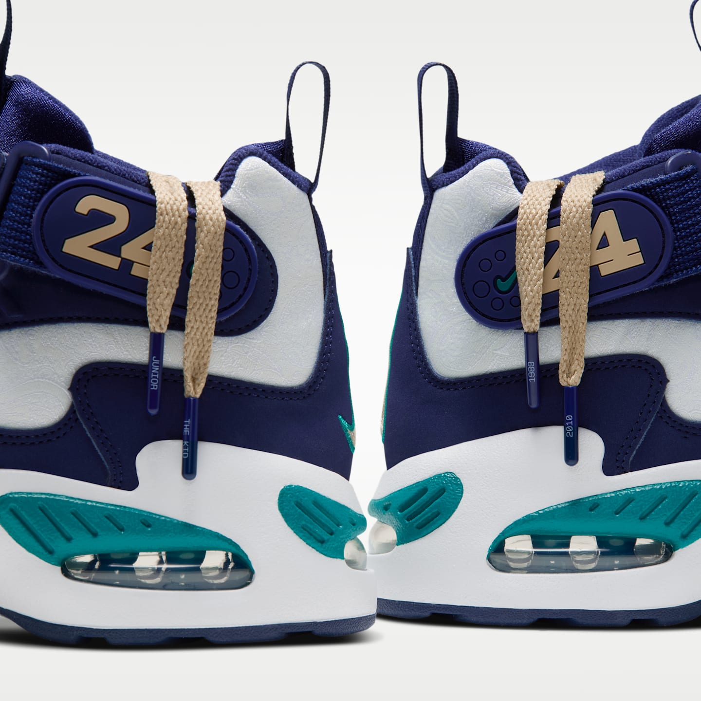 Детские кроссовки Nike Air Griffey Max 1 Shoes, цвет: Тёмно-синий / Снежный белый — фото 10
