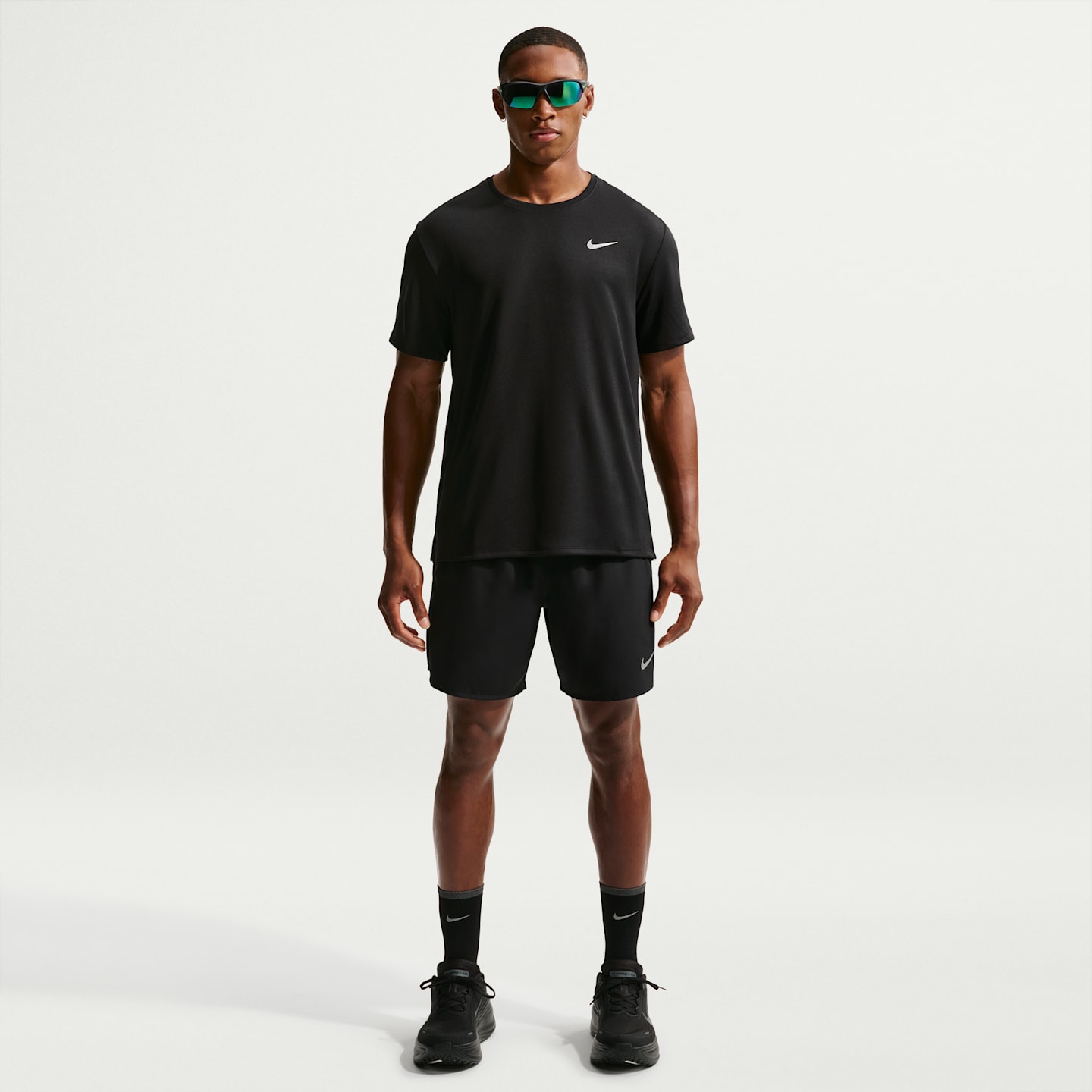 Мужские беговые шорты 7" со слипами Nike Challenger Dri-FIT, цвет: Чёрный — фото 1