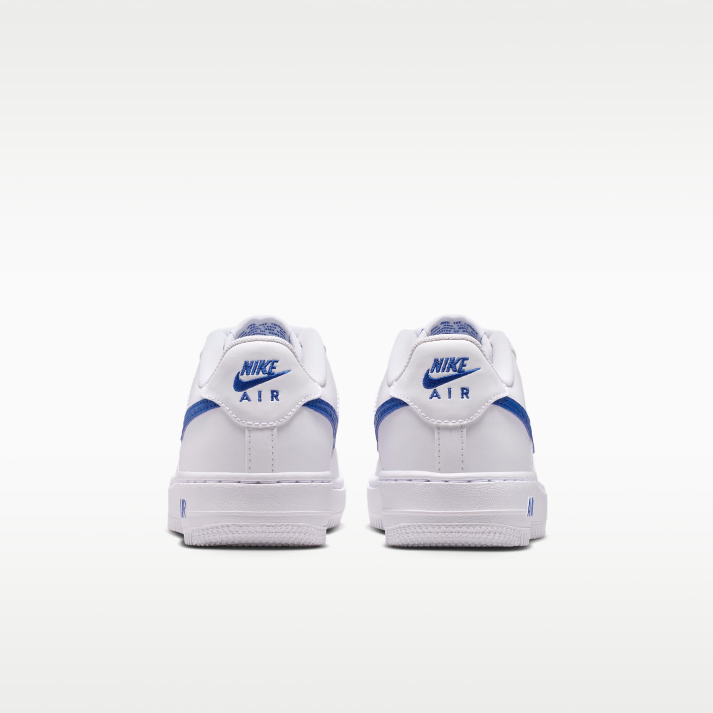 Детские кроссовки Nike Air Force 1 Tech Essential, цвет: Белый / Королевский синий — фото 6