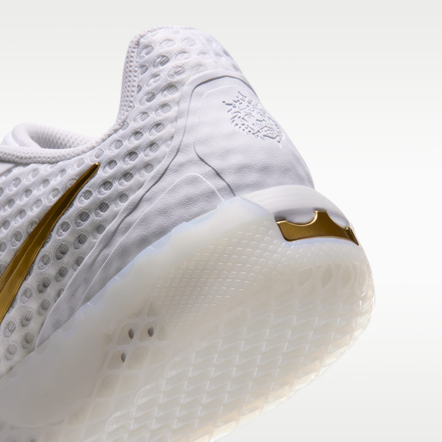 Баскетбольные кроссовки Nike LeBron Witness X, цвет: Белый / Металлик золотой — фото 8