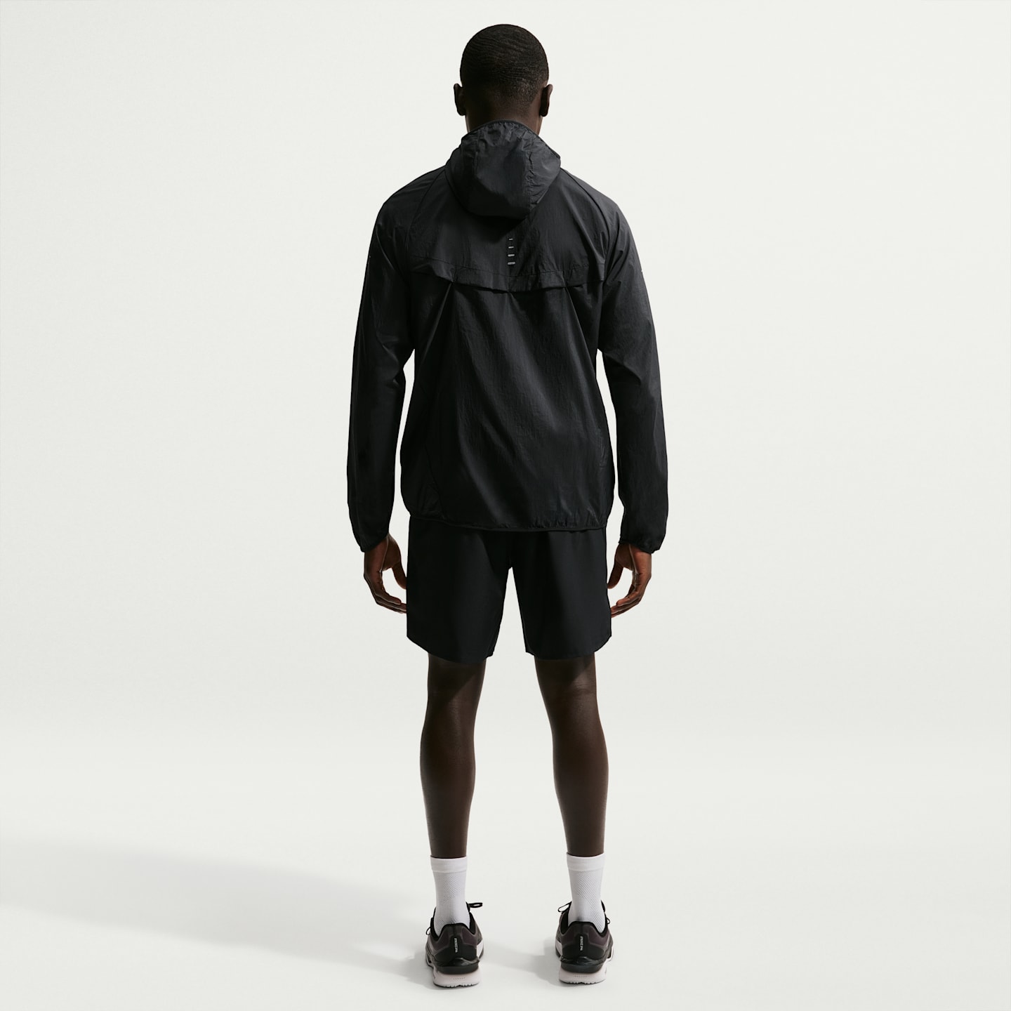 Мужская куртка Nike Stride Repel UV Running, цвет: Чёрный — фото 5
