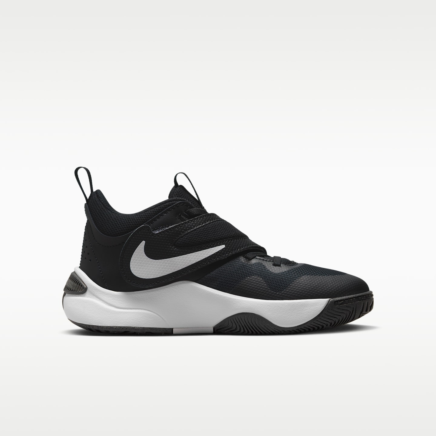 Детские кроссовки Nike Team Hustle D 11 Basketball, цвет: Чёрный / Белый — фото 3